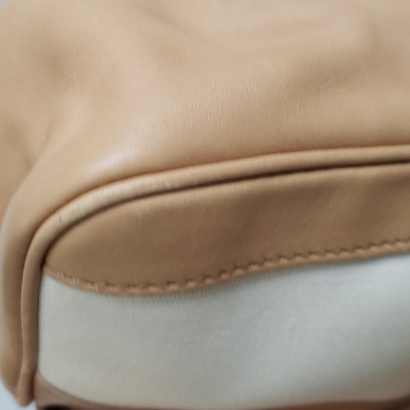 Gucci Canvas/Calfskin Leather Baguette in Cream and Beige - Picture 12 of 14